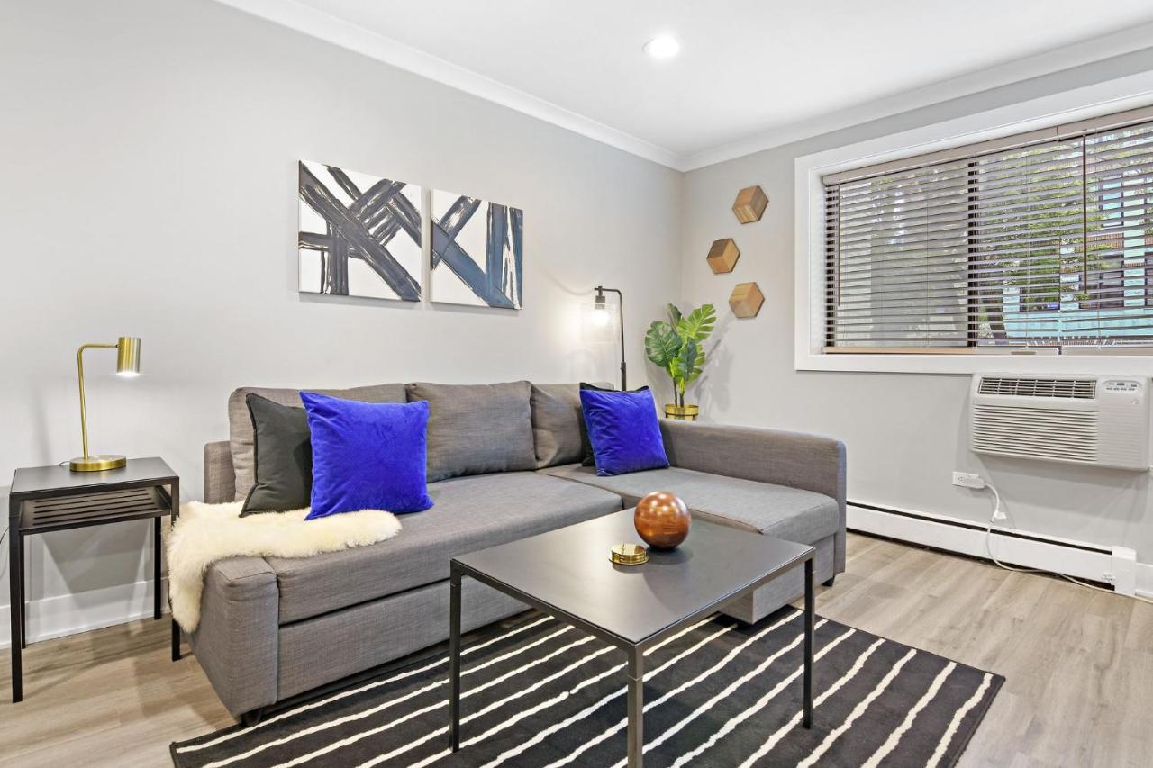 Sophisticated Studio Apartment With Modern Kitchen - Oakdale Od2 Rep Chicago Exterior photo