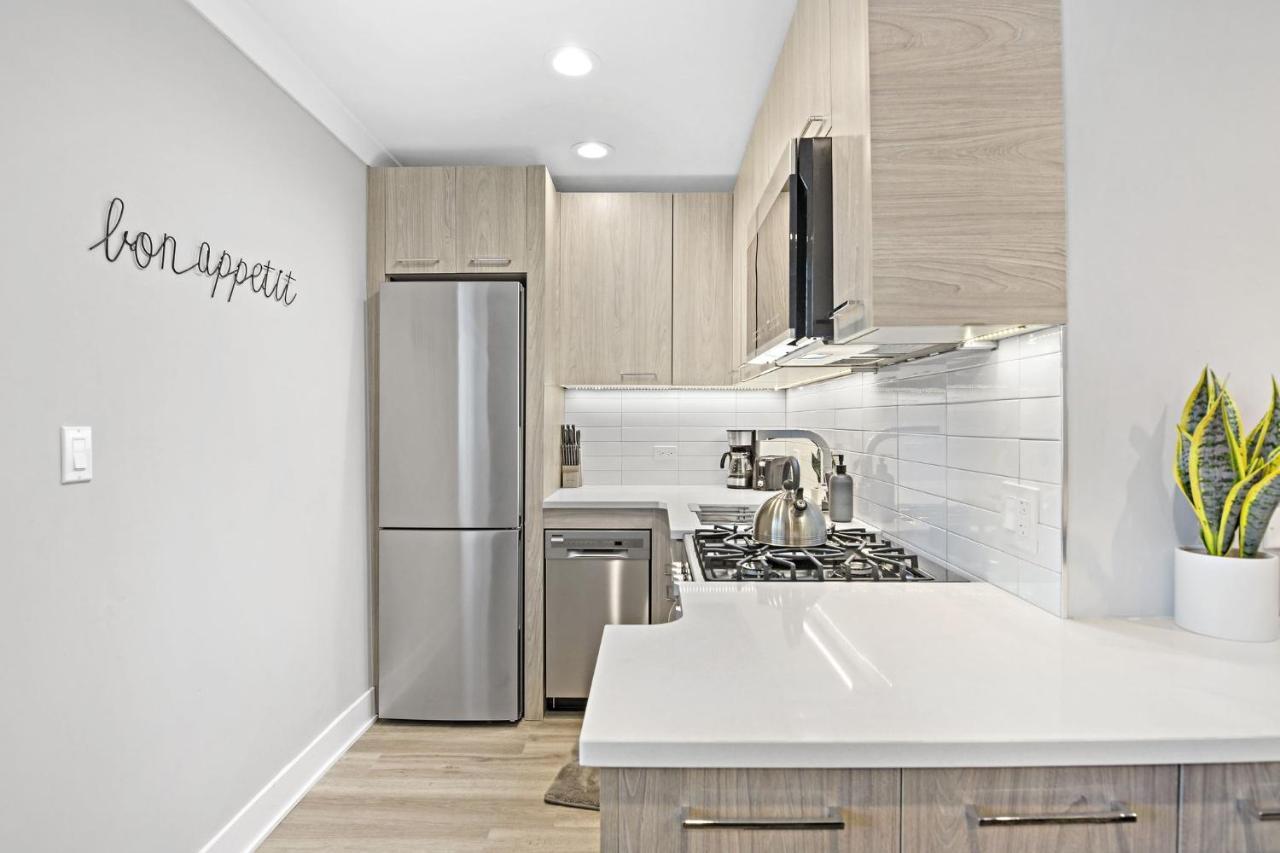 Sophisticated Studio Apartment With Modern Kitchen - Oakdale Od2 Rep Chicago Exterior photo