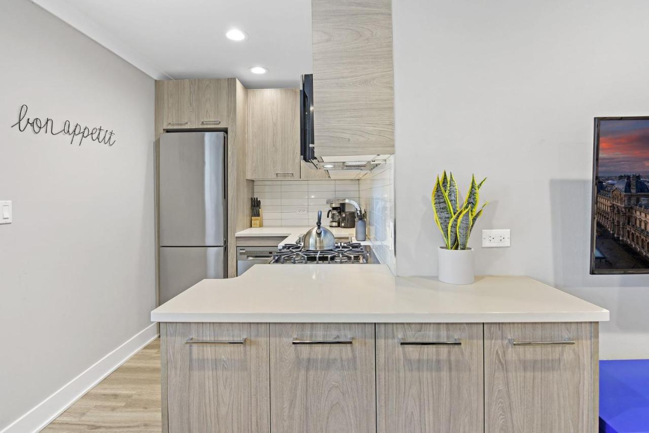 Sophisticated Studio Apartment With Modern Kitchen - Oakdale Od2 Rep Chicago Exterior photo